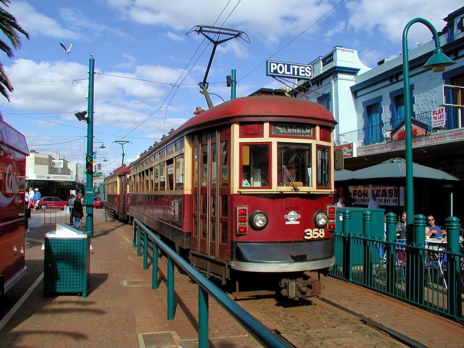 Glenelg Holiday Apartments - Corfu Adelaide Eksteriør billede
