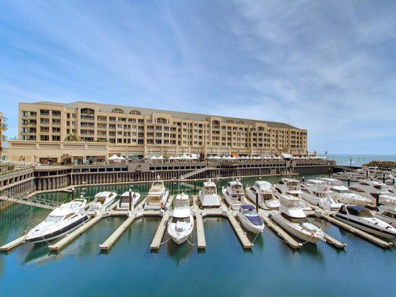 Glenelg Holiday Apartments - Corfu Adelaide Eksteriør billede