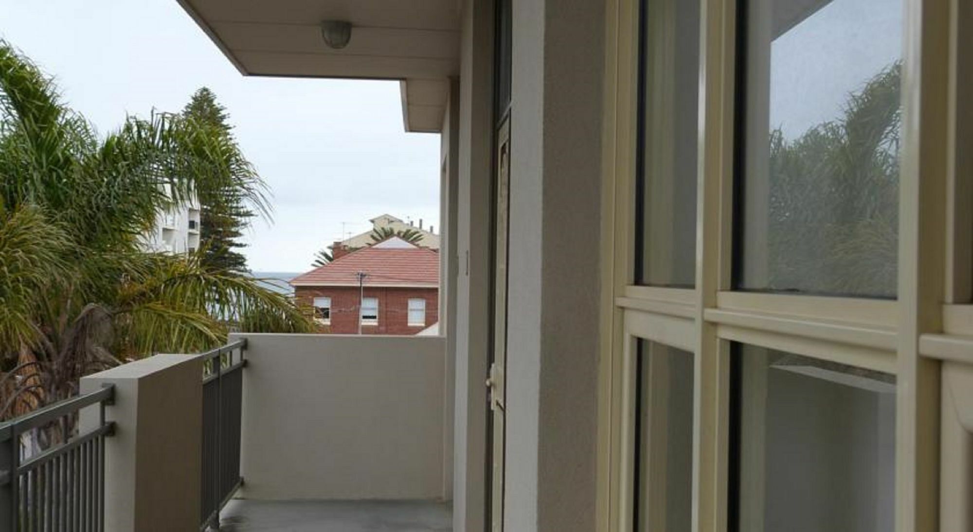 Glenelg Holiday Apartments - Corfu Adelaide Eksteriør billede